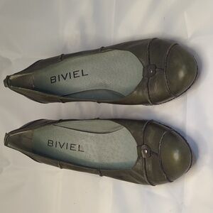 Biviel Green Leather Heels